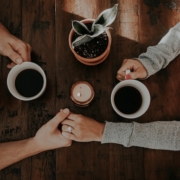 What are the similarities and differences between art therapy and counseling